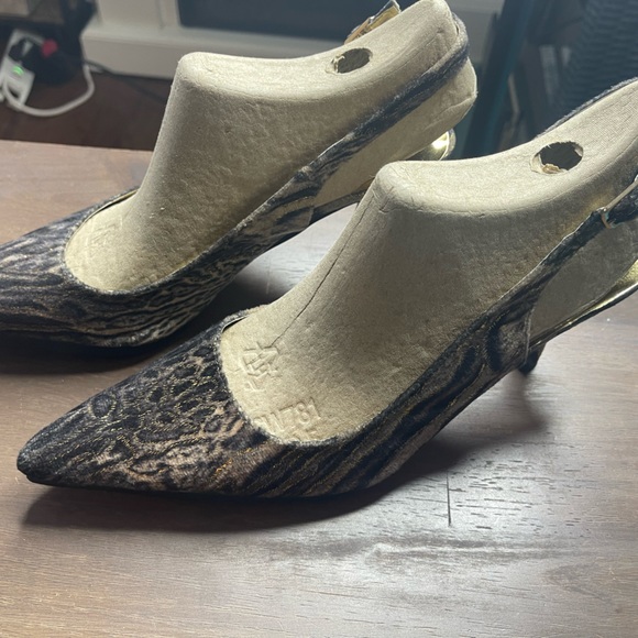 Never Worn EY Boutique Black/Cream Leopard Print Slingback Heels with Handbag - Picture 7 of 17